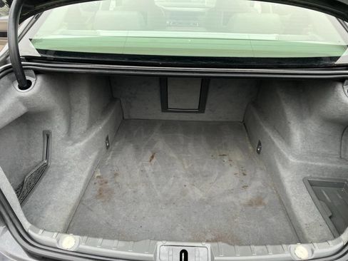 Used 2010 BMW 750i xDrive image 21