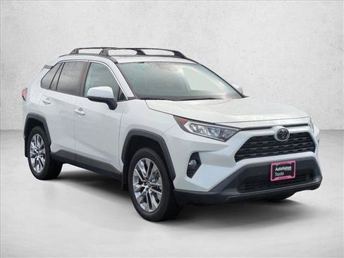 Certified 2021 Toyota RAV4 XLE Premium image 3