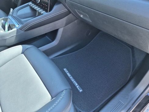 New 2026 GMC Terrain Denali AWD/4WD image 40