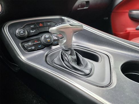 Used 2015 Dodge Challenger SXT Plus image 19