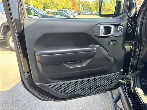 Used 2021 Jeep Wrangler Willys image 22
