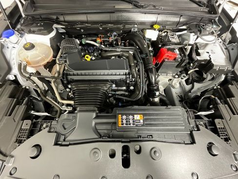 Certified 2024 Lincoln Nautilus Premier w/ Jet Appearance Package image 28