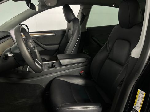 Used 2023 Tesla Model Y Long Range image 21