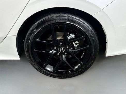 Used 2025 Honda Civic Sport image 30