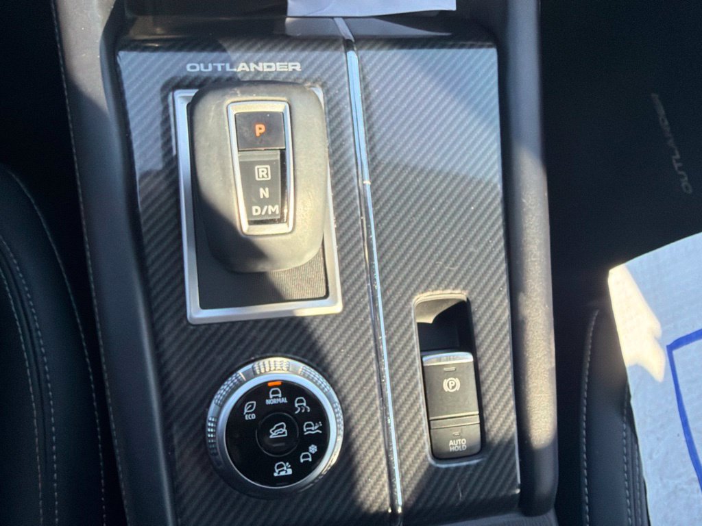 Used 2022 Mitsubishi Outlander SE AWD/4WD image 12
