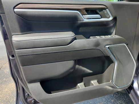 Used 2022 Chevrolet Silverado 1500 LT image 21