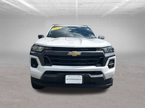 Used 2023 Chevrolet Colorado LT w/ LT Convenience Package AWD/4WD image 4