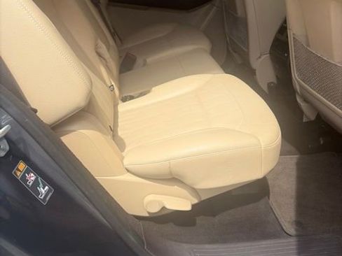 Used 2017 Mercedes-Benz GLS 450 4MATIC image 14
