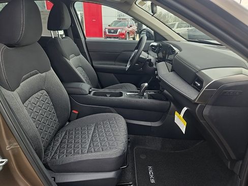 New 2026 Nissan Kicks SV image 23