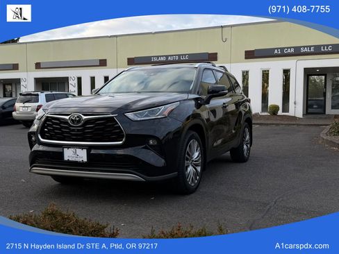 Used 2021 Toyota Highlander Platinum AWD/4WD image 4
