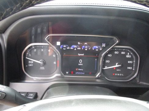 Used 2020 GMC Sierra 1500 Denali w/ Denali Ultimate Package AWD/4WD image 22