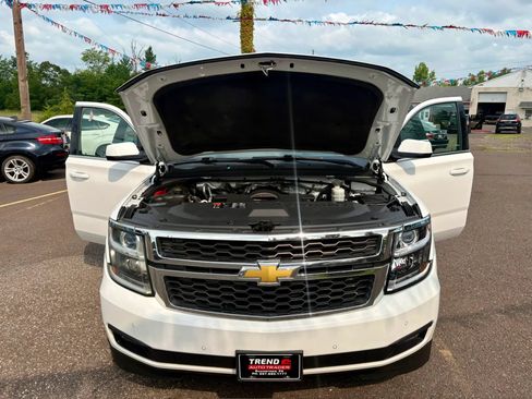 Used 2015 Chevrolet Tahoe LT w/ Luxury Package AWD/4WD image 9