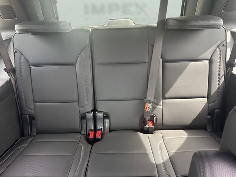 Used 2025 GMC Yukon Denali image 12