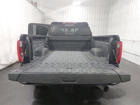 Used 2024 GMC Sierra 3500 Denali w/ Denali Reserve Package image 13