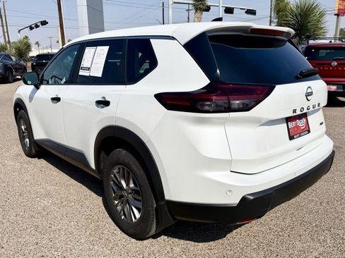 Certified 2025 Nissan Rogue S image 5