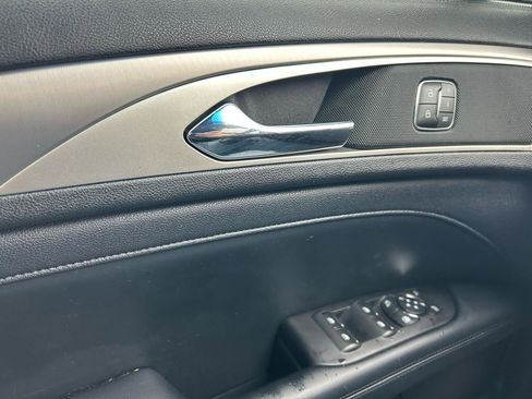 Used 2017 Lincoln MKZ Reserve w/ Climate Package image 32