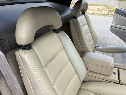 Used 1992 Cadillac Allante FWD image 17