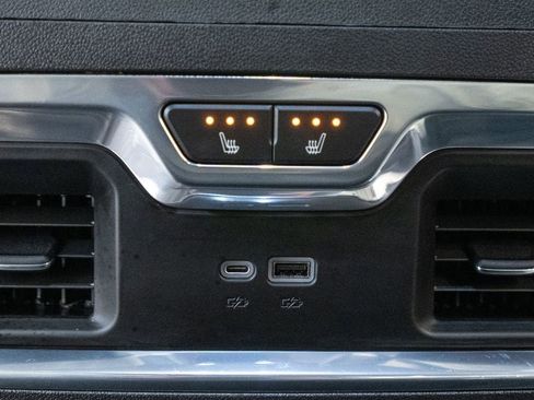 Used 2022 GMC Sierra 1500 Denali w/ Denali Reserve Package image 36