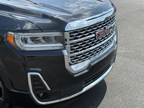 Used 2023 GMC Acadia Denali w/ Black Diamond Edition FWD image 4
