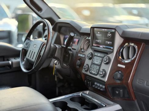 Used 2013 Ford F250 Lariat w/ Chrome Pkg AWD/4WD image 14