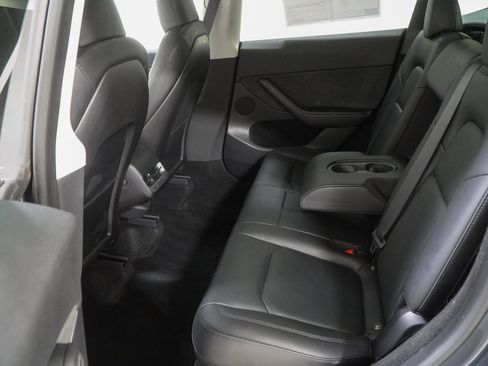 Used 2023 Tesla Model Y Long Range image 41