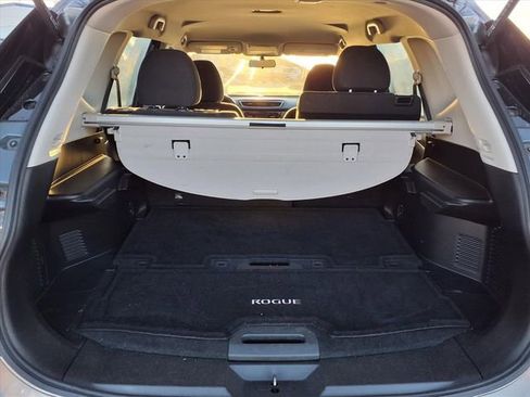 Used 2016 Nissan Rogue SV image 8