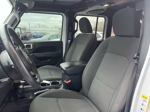 Used 2018 Jeep Wrangler Unlimited Sport S image 20