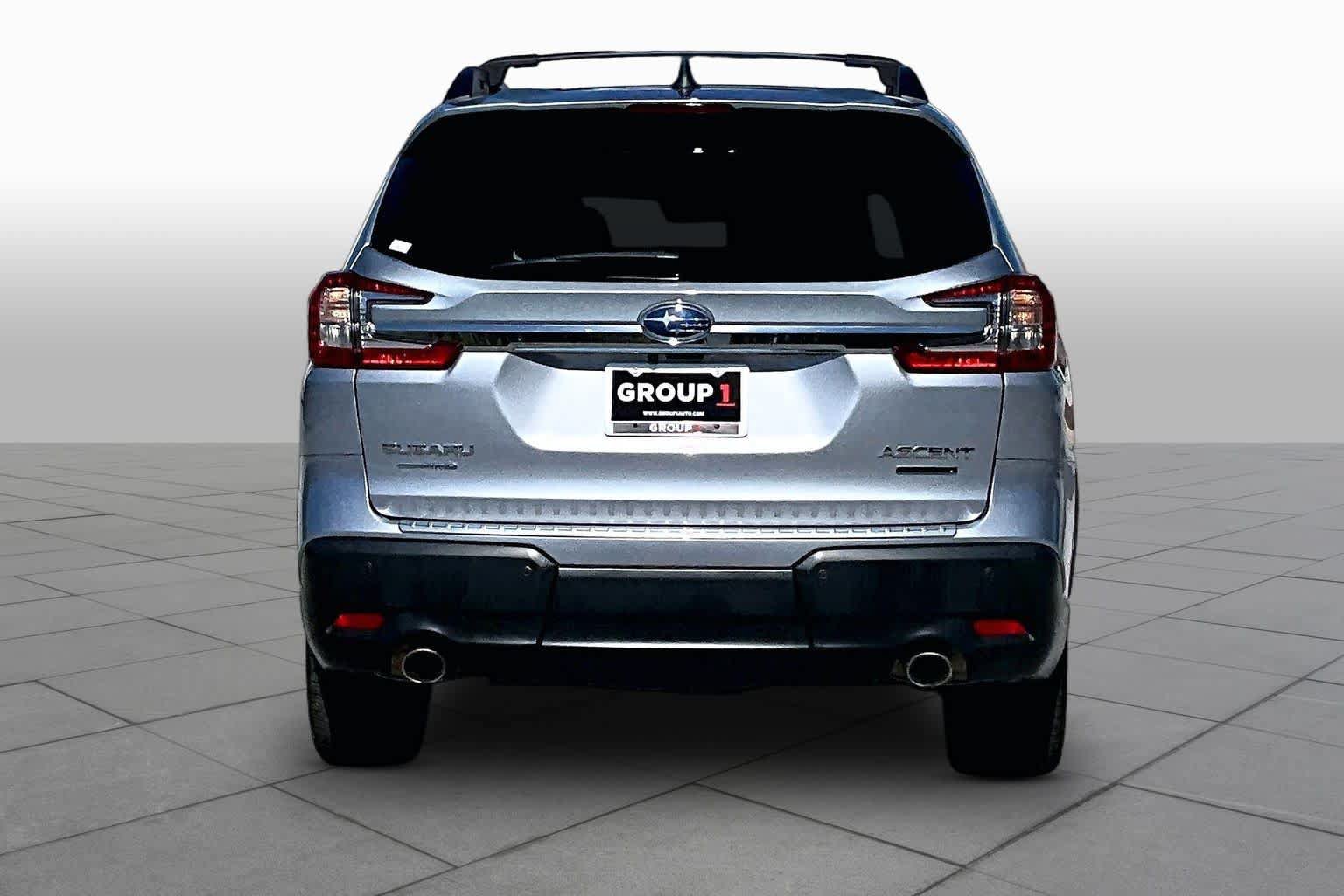 Used 2023 Subaru Ascent Limited w/ Technology Package AWD/4WD image 5