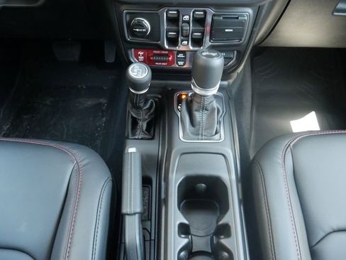 New 2026 Jeep Wrangler Unlimited Rubicon 392 w/ Quick Order Package 27X Moab AWD/4WD image 21