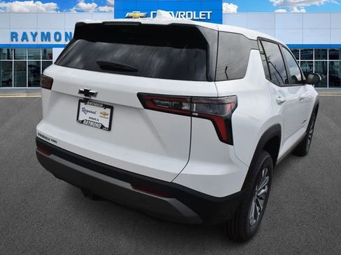 New 2026 Chevrolet Equinox LT w/ Safety and Technology Package AWD/4WD image 4