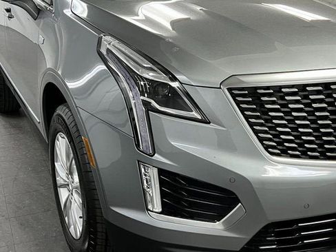 New 2025 Cadillac XT5 Luxury image 10