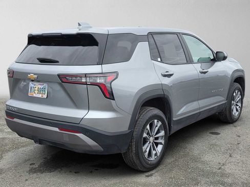 Used 2026 Chevrolet Equinox LT AWD/4WD image 3