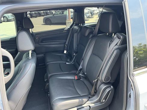 Used 2025 Honda Odyssey Sport-L image 14
