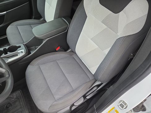 Used 2024 Chevrolet Trax LS w/ LS Convenience Package FWD image 13