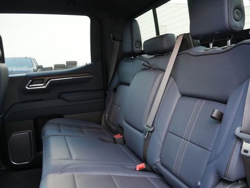 Used 2024 Chevrolet Silverado 1500 High Country w/ Technology Package AWD/4WD image 29