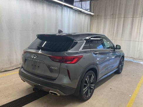 Used 2021 INFINITI QX50 Luxe w/ Appearance Package AWD/4WD image 2