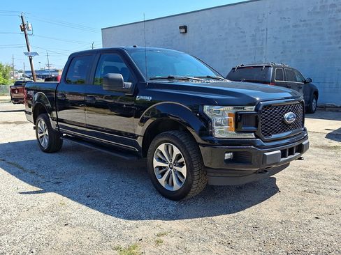 Used 2018 Ford F150 XL w/ Equipment Group 101A Mid AWD/4WD image 7