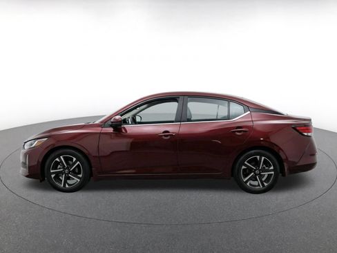 Used 2025 Nissan Sentra SV FWD image 4