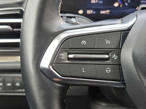 Certified 2025 Chevrolet Traverse High Country AWD/4WD image 26
