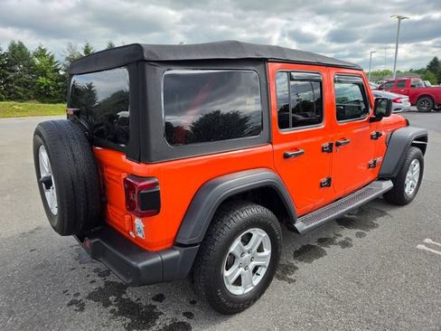 Used 2018 Jeep Wrangler Unlimited Sport S AWD/4WD image 9