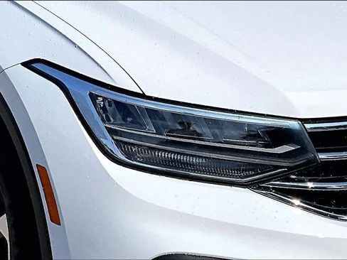 Certified 2022 Volkswagen Tiguan S FWD image 12