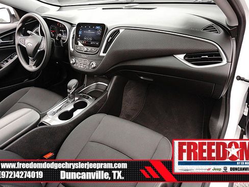 Used 2024 Chevrolet Malibu LT FWD image 12