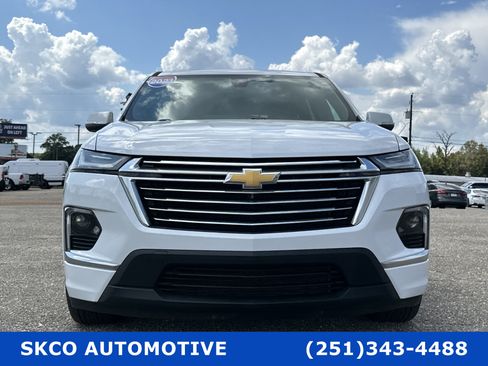 Used 2023 Chevrolet Traverse Premier w/ LPO, Cargo Package image 8