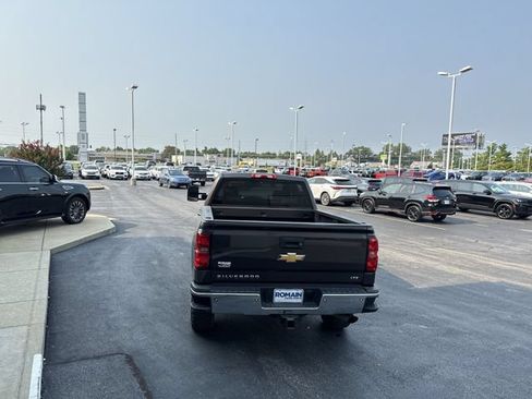 Used 2015 Chevrolet Silverado 3500 LTZ w/ LTZ Plus Package AWD/4WD image 4
