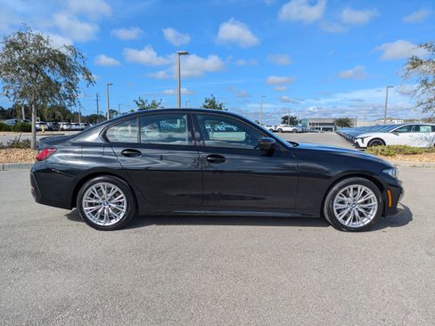 Used 2023 BMW 330i Sedan w/ Premium Package image 4