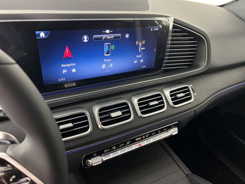 Used 2025 Mercedes-Benz GLE 450 4MATIC image 29