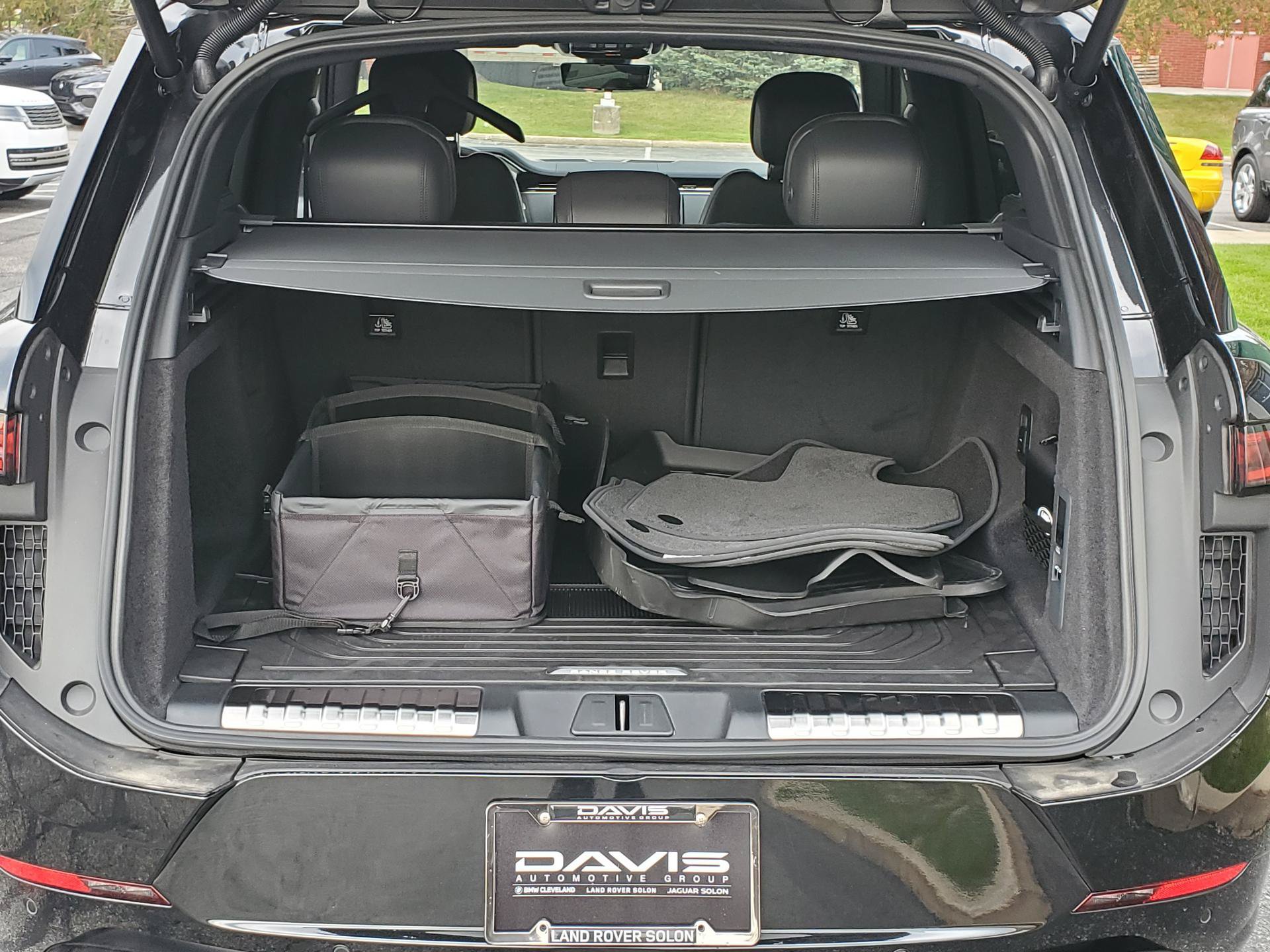 New 2027 Land Rover Range Rover Sport Dynamic SE AWD/4WD image 7