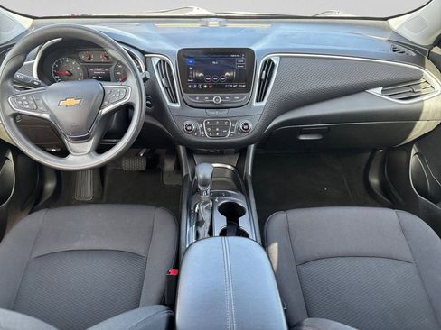 Used 2024 Chevrolet Malibu LT image 11