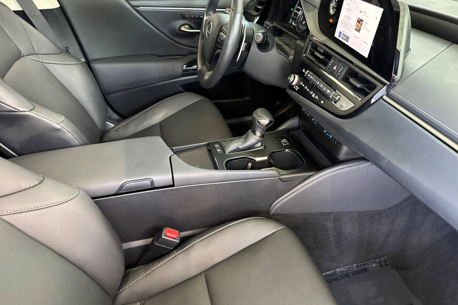 Certified 2025 Lexus ES 300h w/ Premium Package FWD image 19