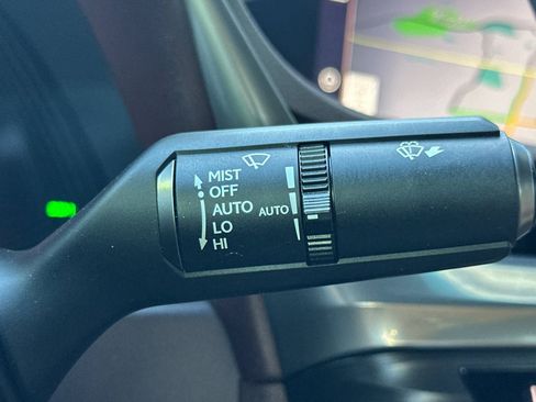 Certified 2021 Lexus ES 350 w/ Premium Package image 32